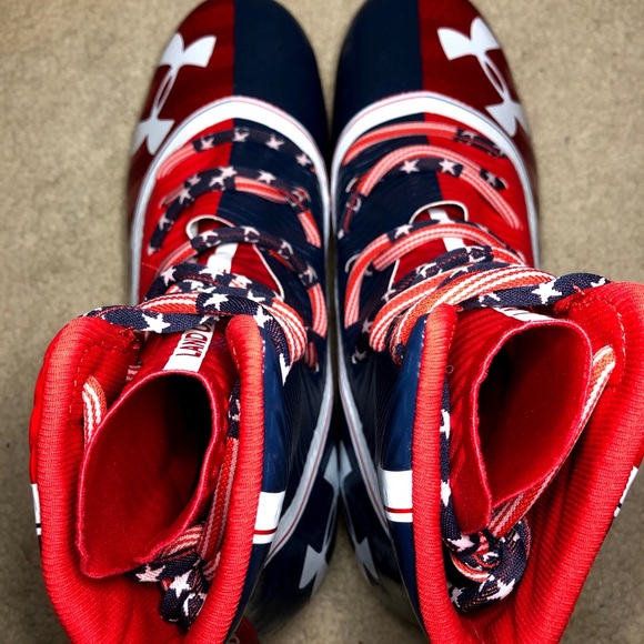 Under Armour Highlight USA Football Cleats - Picture 9 of 10